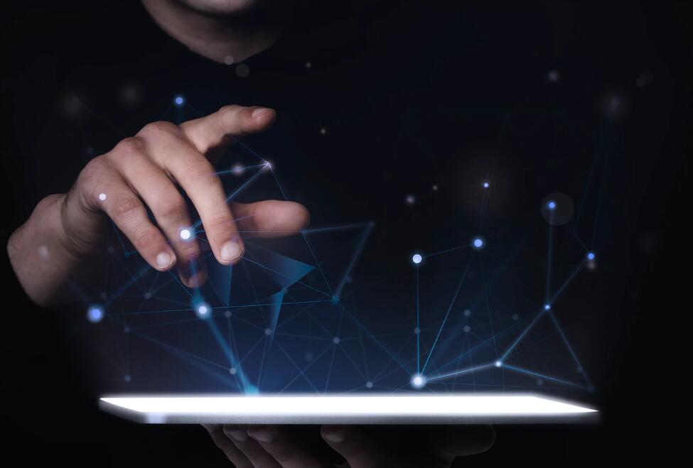 如何与富婆聊天 找富婆聊天